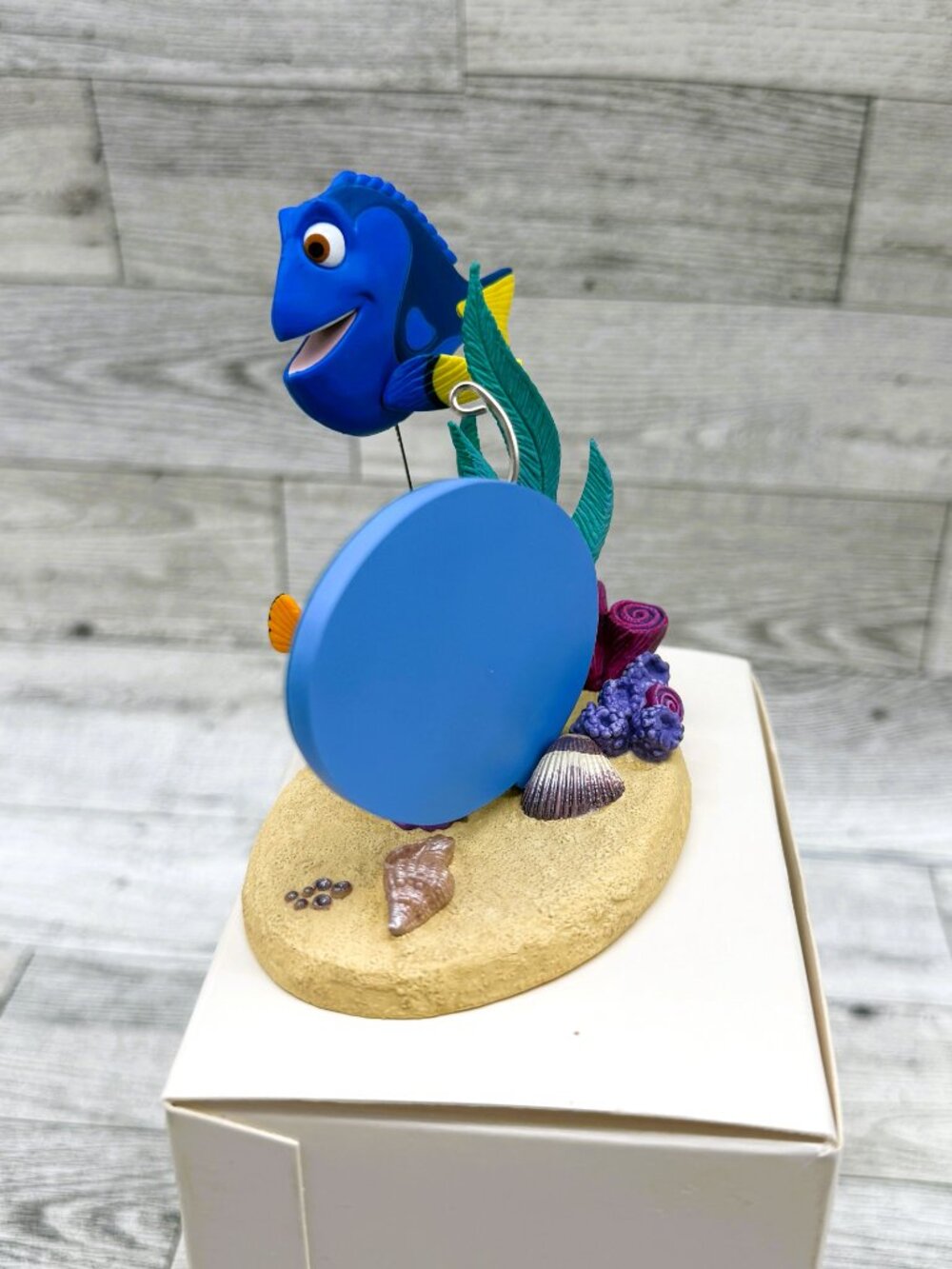 2007 Hallmark Keepsake Disney Pixar Marlin and Dory Finding Nemo Xmas Ornament - Picture 5 of 14